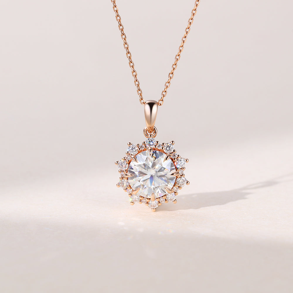 2.20 TCW Round Moissanite Diamond Cluster Halo Pendant Necklace in Solid Gold 1